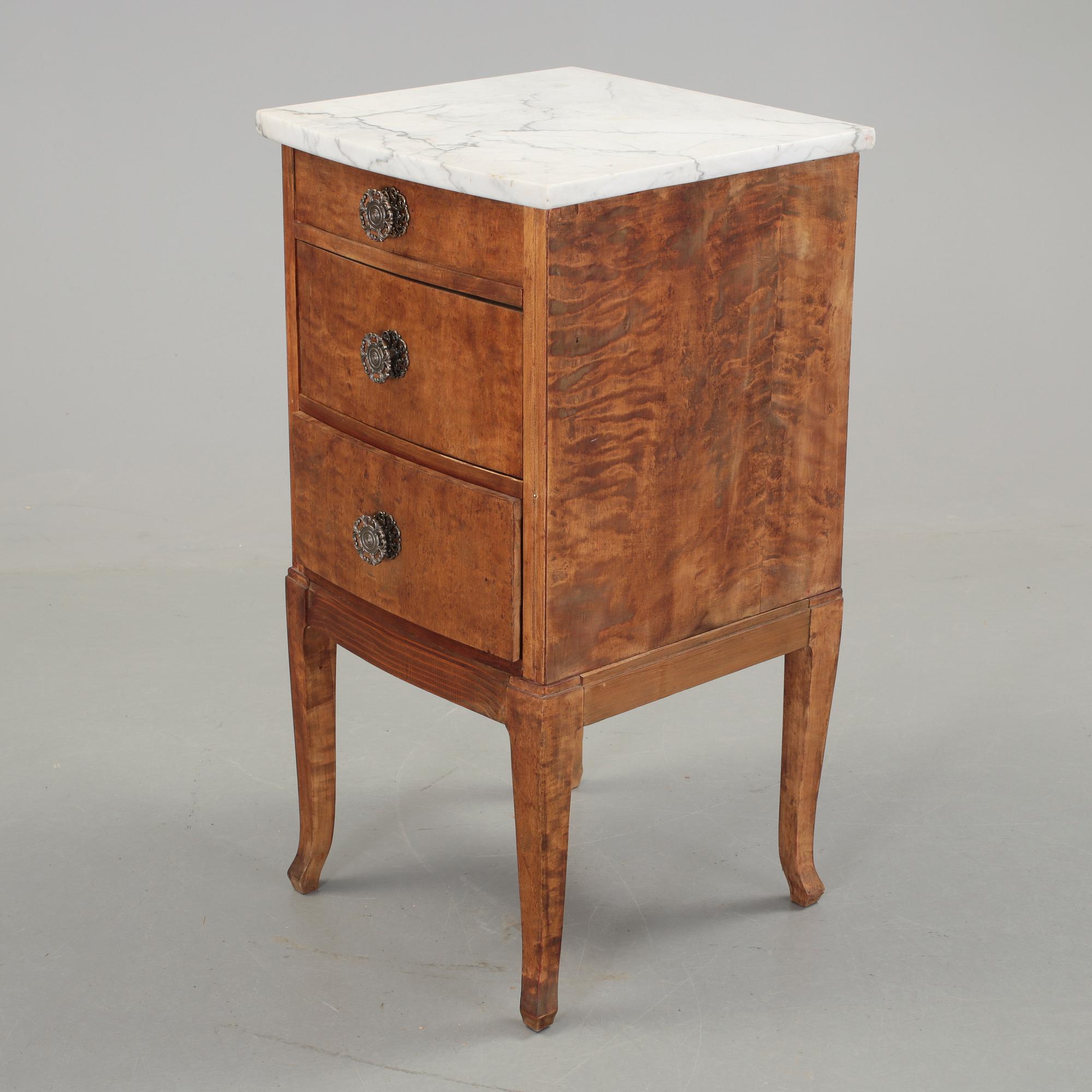 SÄNGBORD/BYRÅ, 1930-/40-tal.