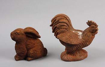 FIGURINER, 2 st, gjutjärn, Kina, 1900/2000-tal.