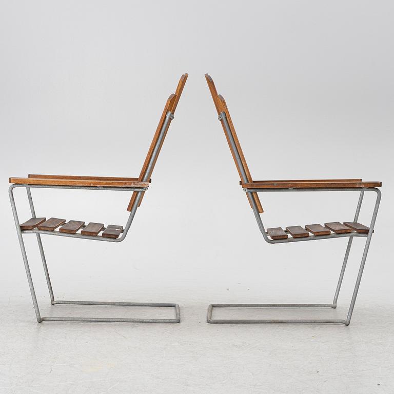 A pair od 'A3' sun loungers, Grythyttan.