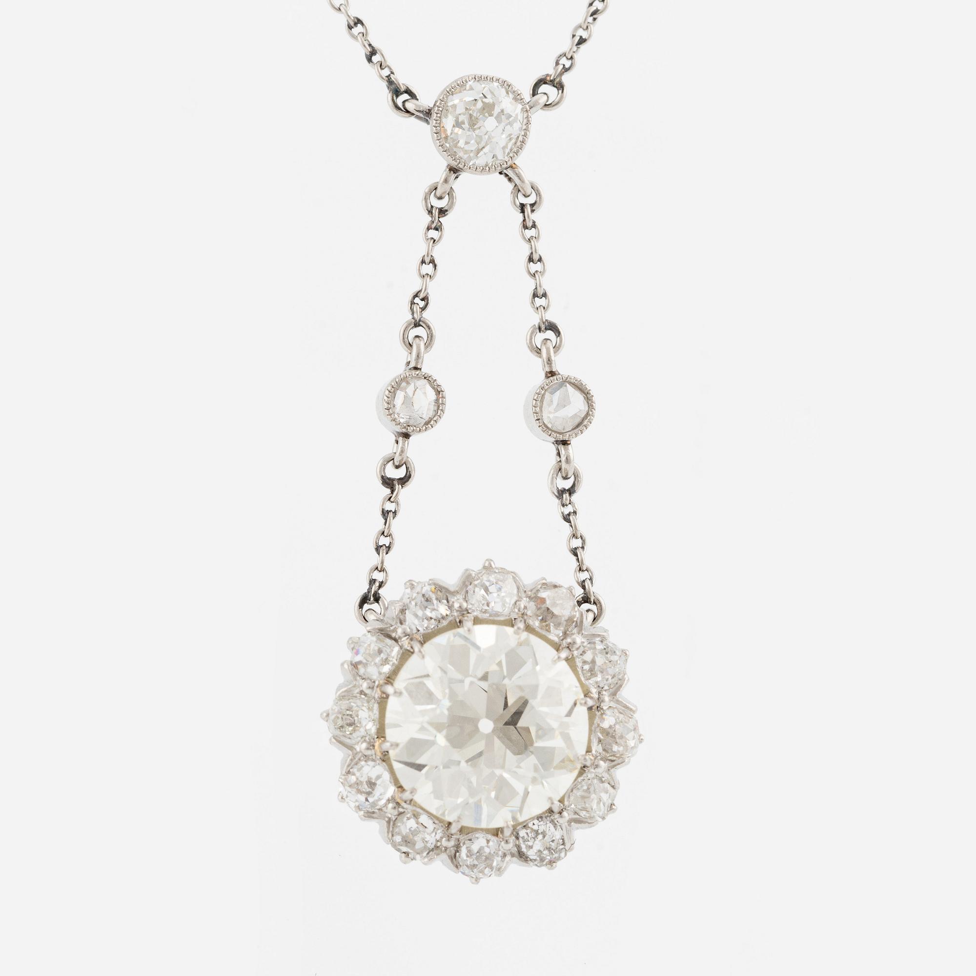 Collier med gammalslipad diamant ca 2,40 ct.