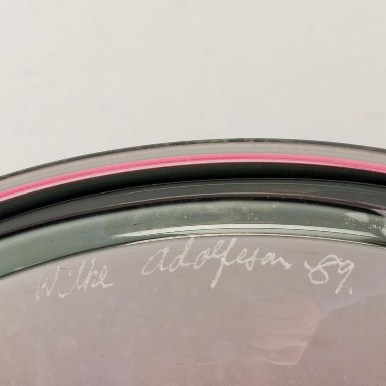 Wilke Adolfsson, bowl on foot signed and dated 89.