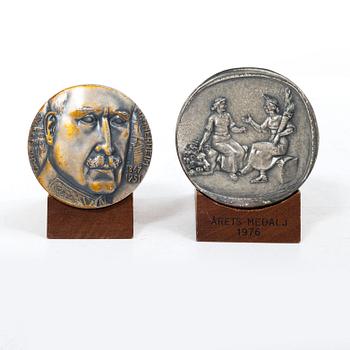 Medals 2 pcs, sterling silver, 1976.