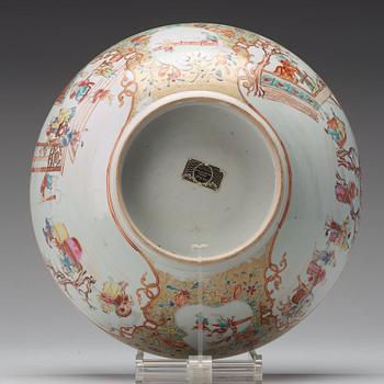 BÅLSKÅL, kompaniporslin. Qingdynastin, Qianlong (1736-95).