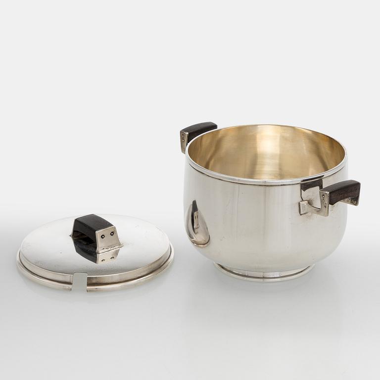 Mauno Honkanen, Sauce bowl with ladle, silver and rosewood, Tillander, Helsinki, 1958 and 1960.