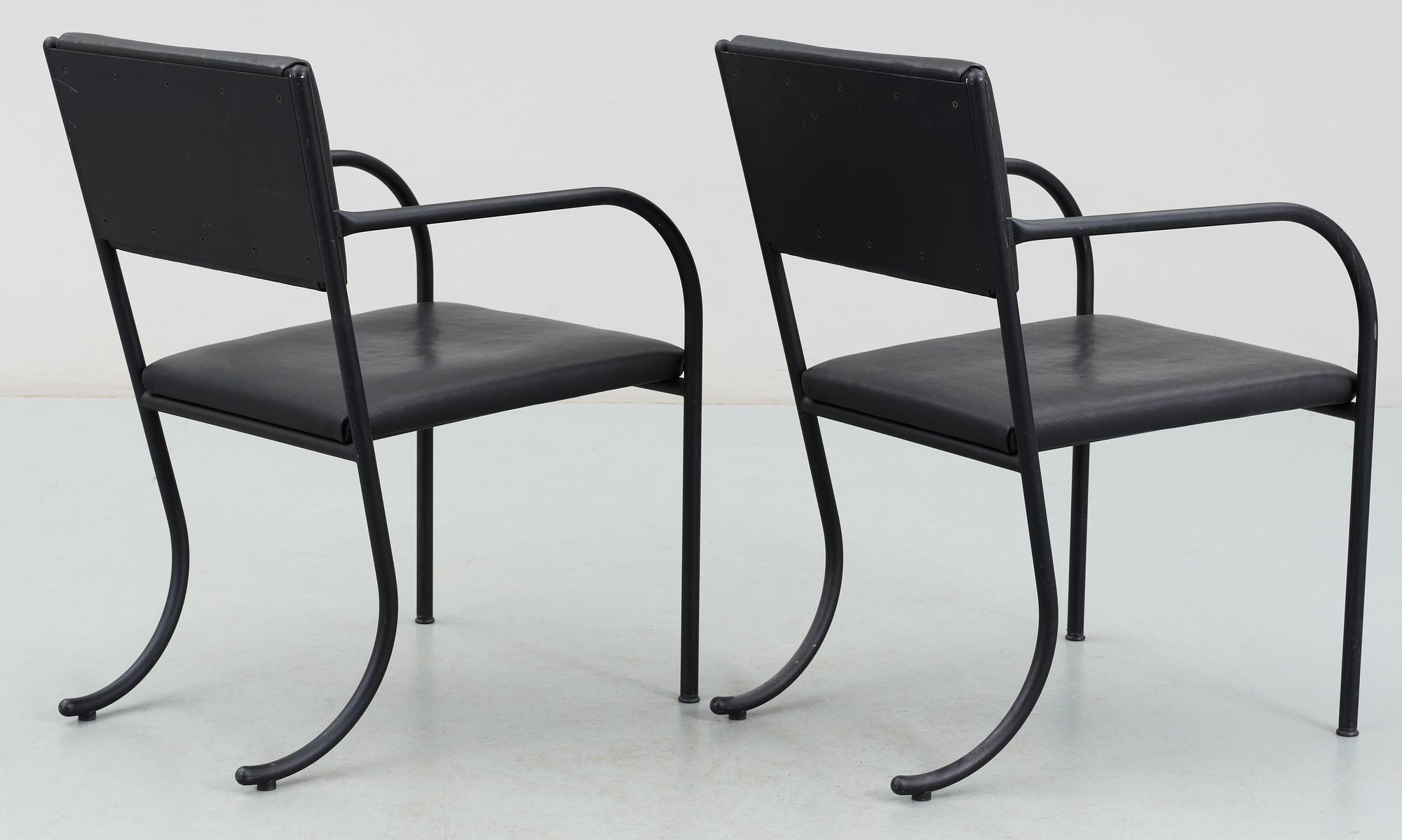 A pair of Jonas Bohlin chairs.
