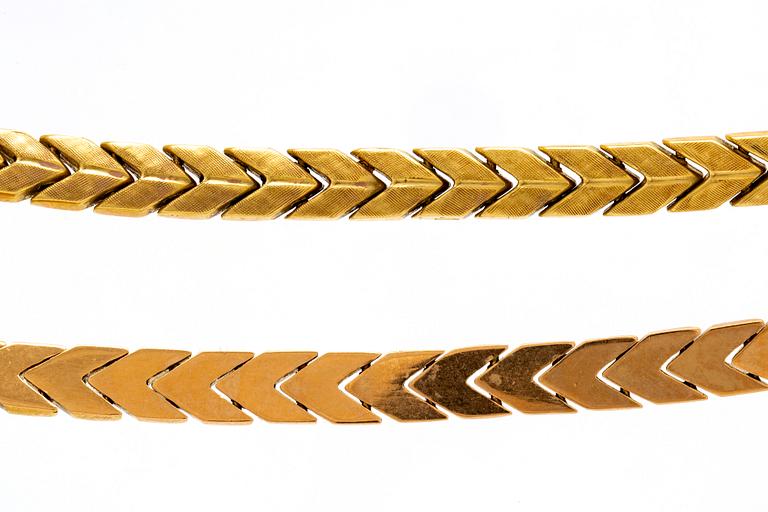 Necklace 18K gold, 28,6 g, approx 42 x 0,5 cm.