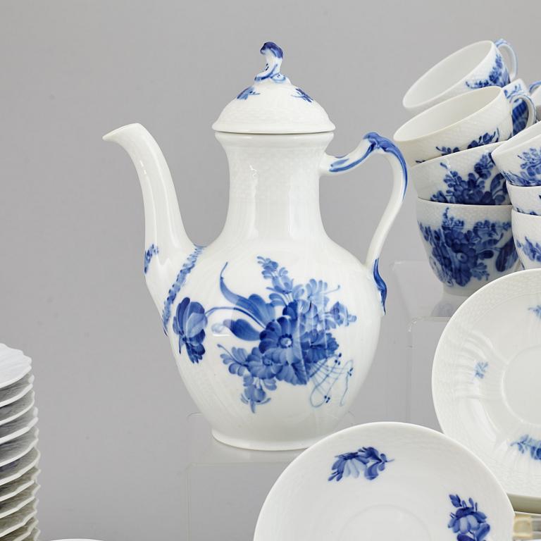 ROYAL COPENHAGEN, a 'Blå Blomst' part coffee and tea service, Denmark (75 pieces).