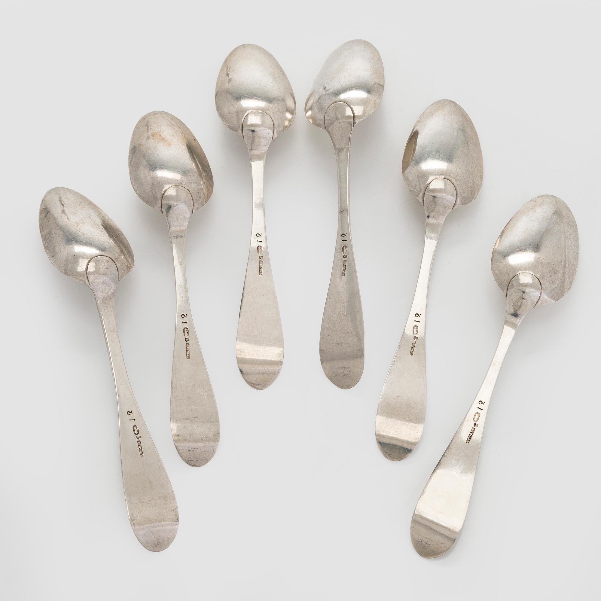 Saltkar, silver, C. I. Rindell 1810-37, och matskedar, 6 st, silver, A. Mörck, Björneborg 1800-talets första hälft.