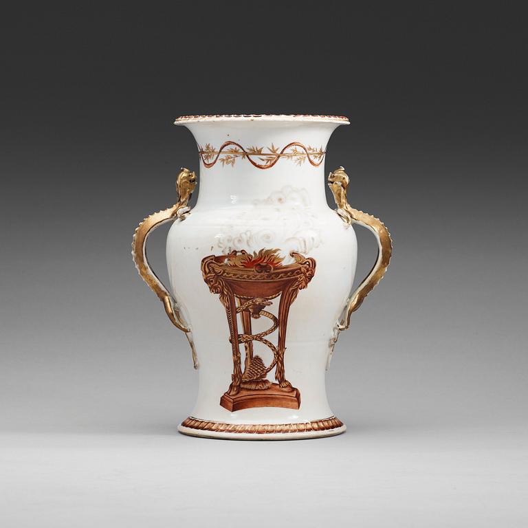 A famille rose vase, Qing dynasty, Jiaqing (1796-1820).