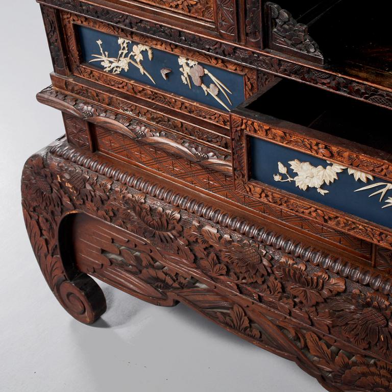 SKÅP, Japan, 1900-talets första hälft.