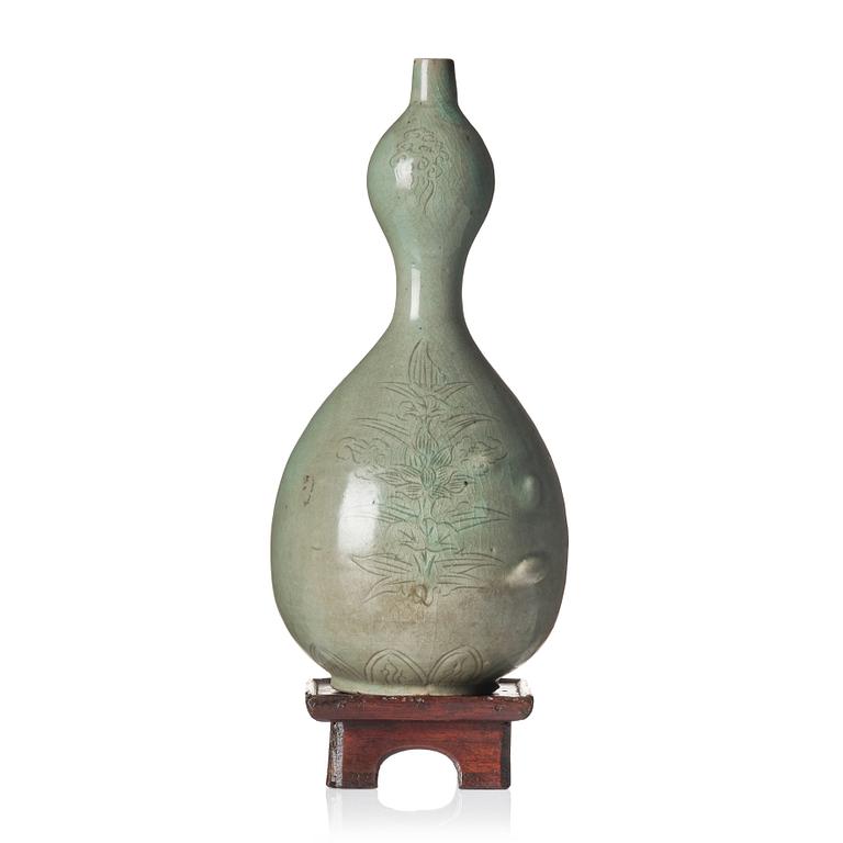 Vas, keramik. Korea, Koryodynastin, 1100/1200-tal.