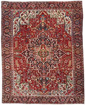 208. A CARPET, a semi-antique Heriz/Gorovan, ca 441,5 x 356,5 cm.