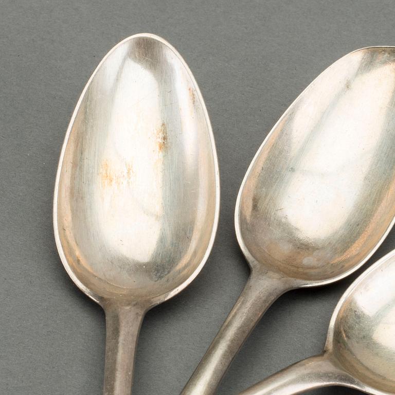 A set of 12 Swedish 19th century silver spoons mark of J Malmstedt Gothenburg 1804, weight ca 780gr.