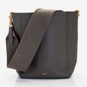 Céline, a "Seau Sangle Small" bag.