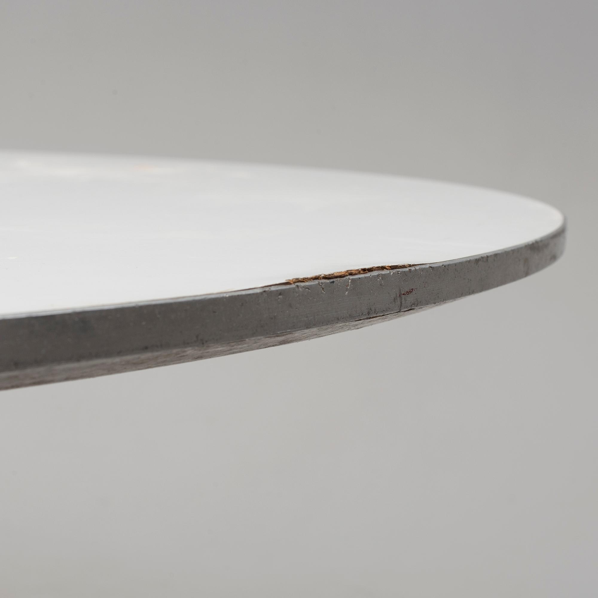 ARNE JACOBSEN, bord, för Fritz Hansen Danmark 1900-talets senare del.