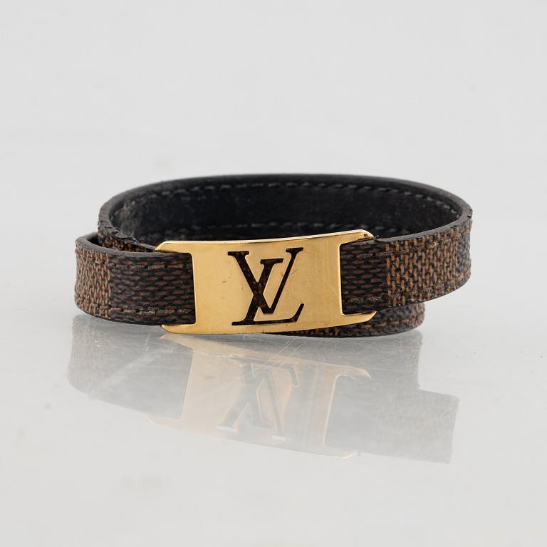 Louis Vuitton, bracelet, "LV".