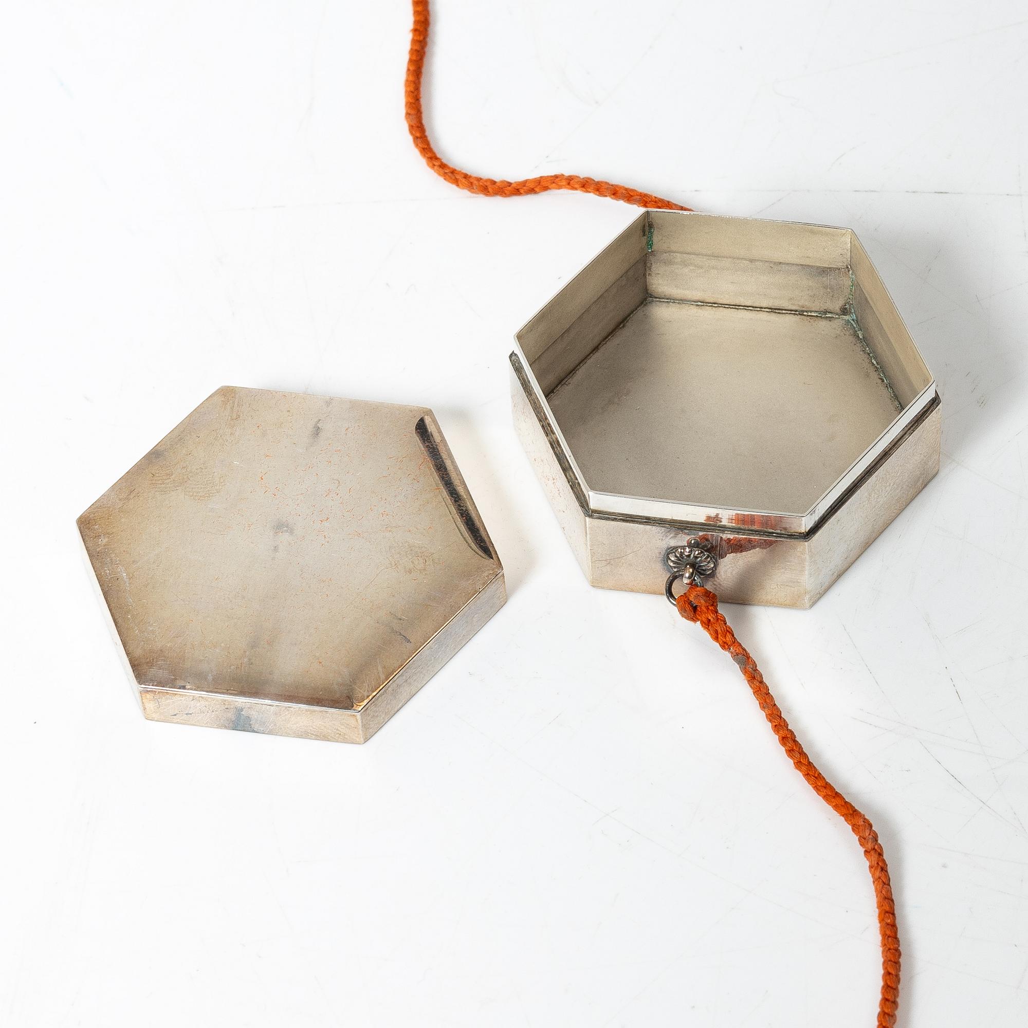 A group of six Japanese salts / boxes, some marked sterling silver, around 1900.