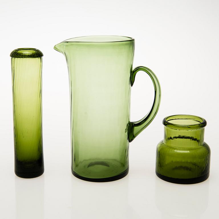 NANNY STILL, A 9-piece set of 1960s 'Neptuna' glassware for Riihimäen Lasi, Finland.