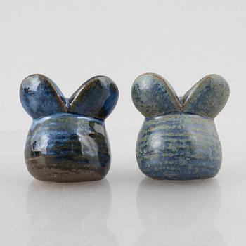 Lisa Larson, figuriner, 2 st, stengods, "Spökmusen" ur serien "Menageri", Gustavsberg.