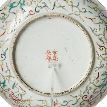 A pair of grisaille decorated turquoise ground 'dayazhai' dishes, Qing dynasty with Guangxu period, circa 1876.