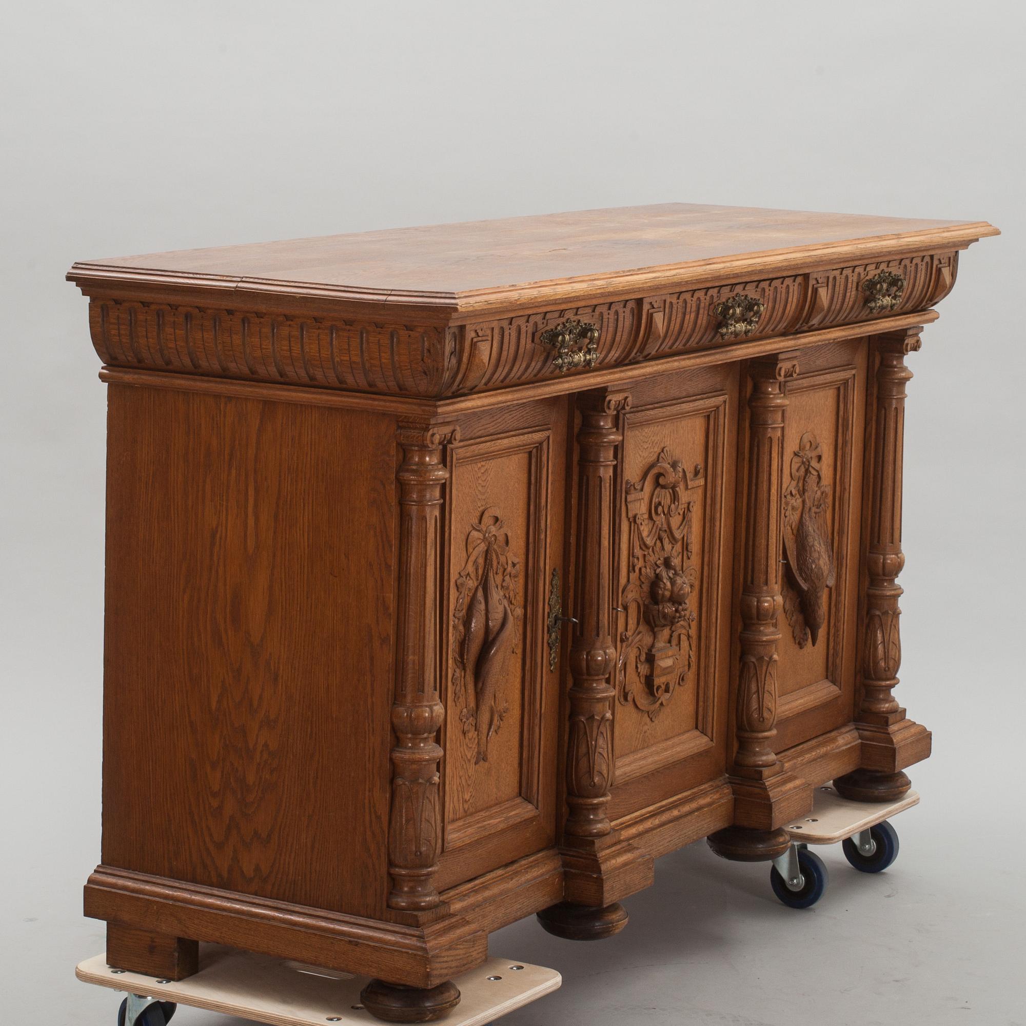 BUFFÉ, nyrenässans, 1800/1900-tal.