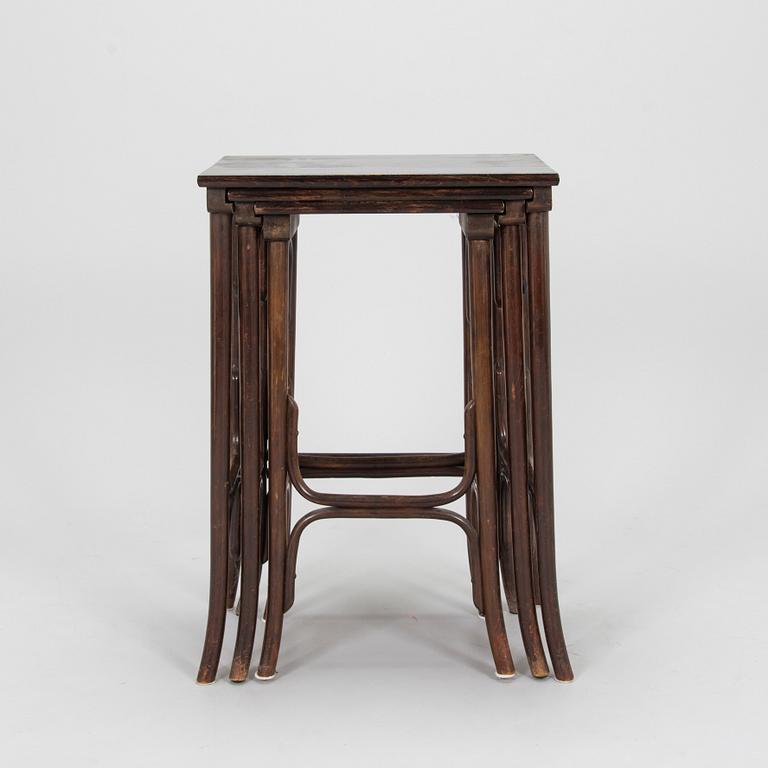 An early 20th century 3-piece nesting table.