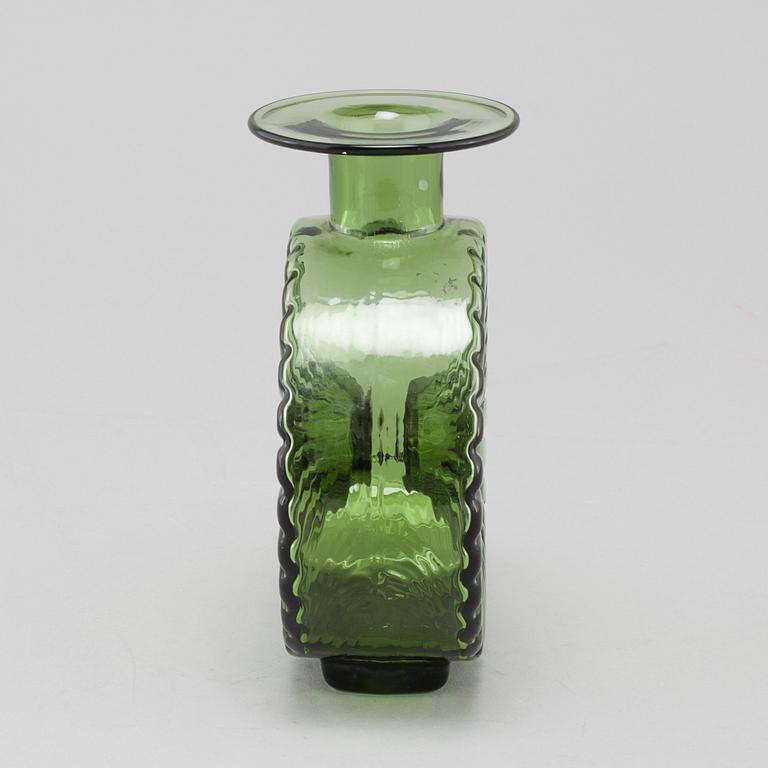 A glass vase, "Aurinkopullo", for Riihimäen Lasi, second half of the 20th century.