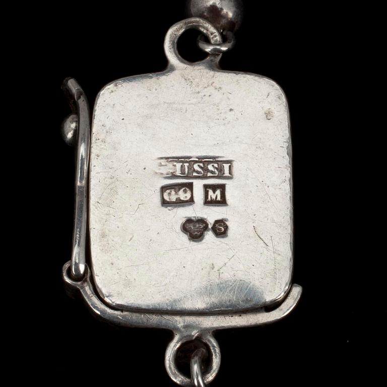 COLLIER, Lapis Lazuli samt silver, Gussi, Malmö 1957.
