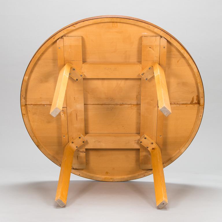 Alvar Aalto, matbord, modell 90, O.Y. Huonekalu- ja Rakennustyötehdas A.B 1900-talets mitt.