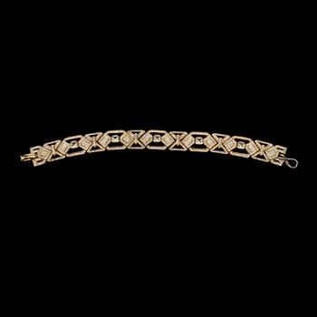 554. CHRISTIAN DIOR, halsband.