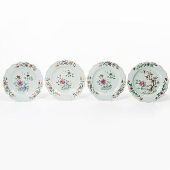17 Famille Rose export porcelain plates, China, Qianlong (1736-95).