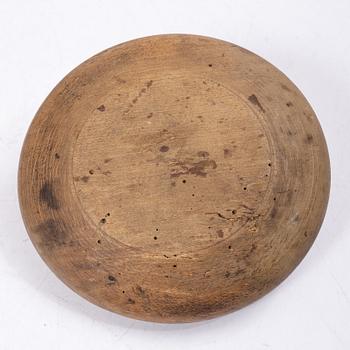 Svarvaskar, fem stycken, allmoge, 1800-tal.