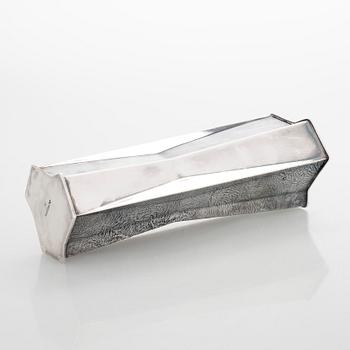 Tapio Wirkkala, a silver vase "TW 226", Kultakeskus, Hämeenlinna 1978.