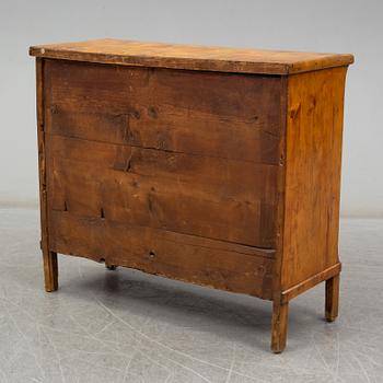 An early 19th century chest of drawers.