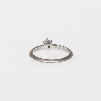 RING, Tiffany & Co, platina, briljantslipad diamant.  Vikt ca 3,3 g.