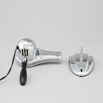 An 'Eskimo' hair dryer from Bersted MFG Co, Canada, mid 20th century.