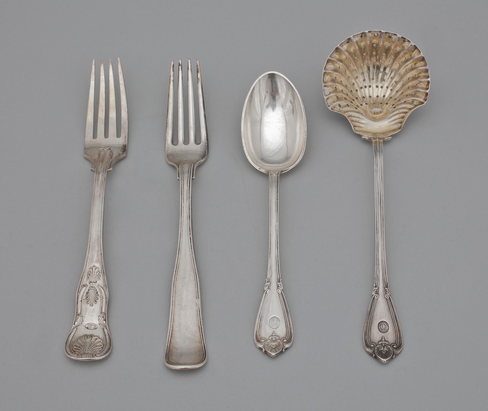 PARTI SILVER, 11 delar, bl a Sverige 1800-tal. Tot vikt 1220 g.