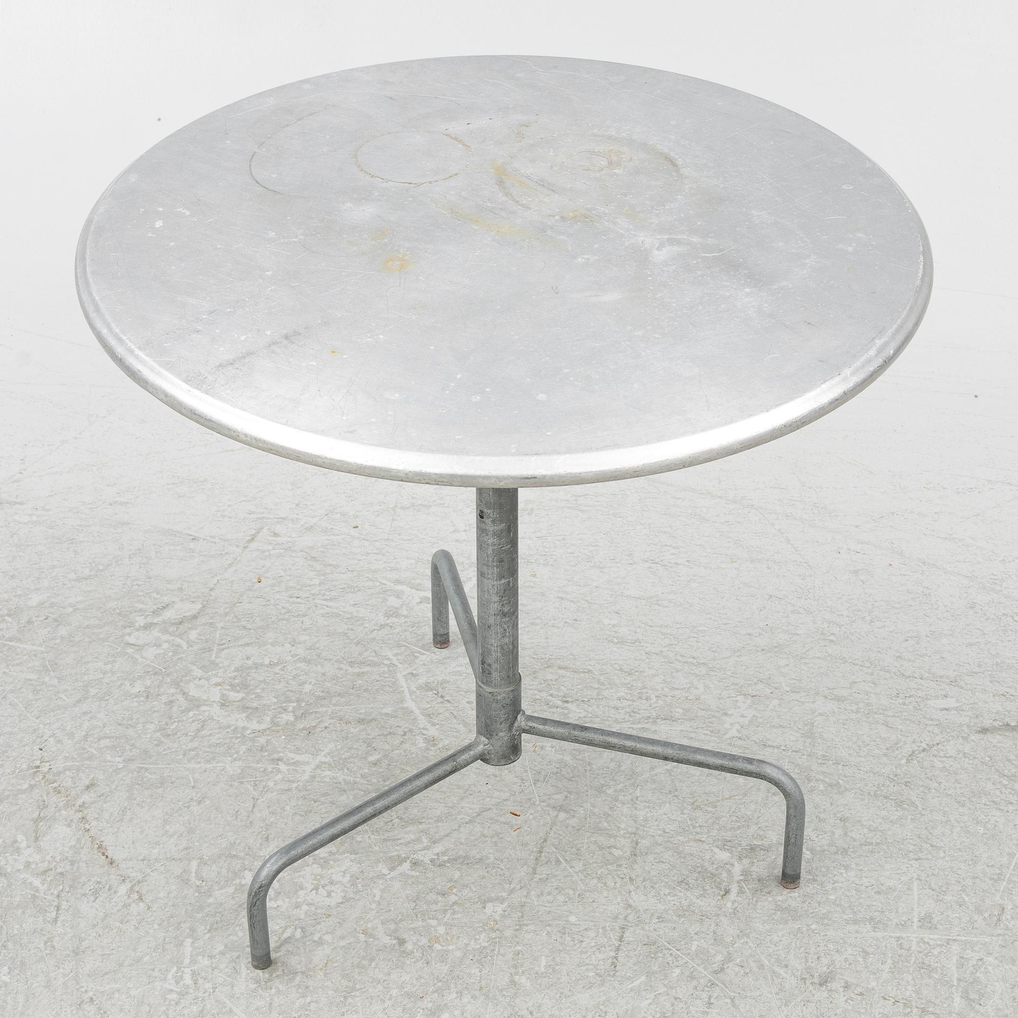 Jonas Bohlin, table, Nola.