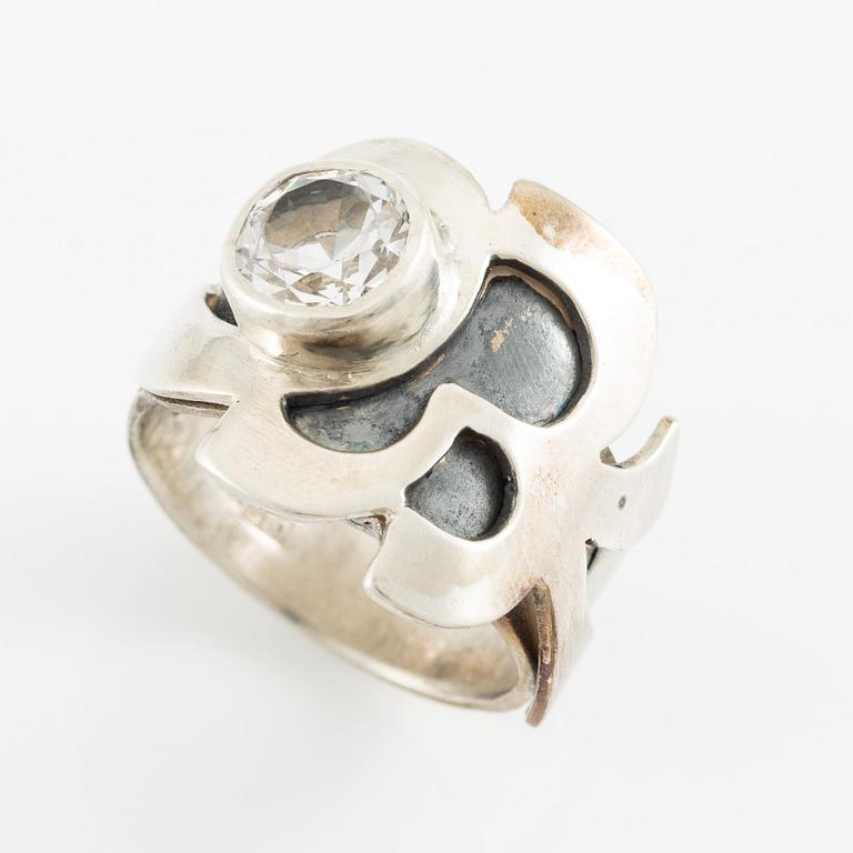 Jan-Christer Lundqvist, ring, sterlingsilver med sten, Skövde 1998.