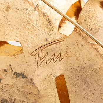 Tapio Wirkkala, brooch, gilded metal, Finland, signed TW.