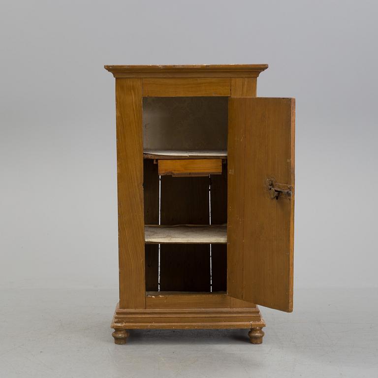 A 18th century cabinet.