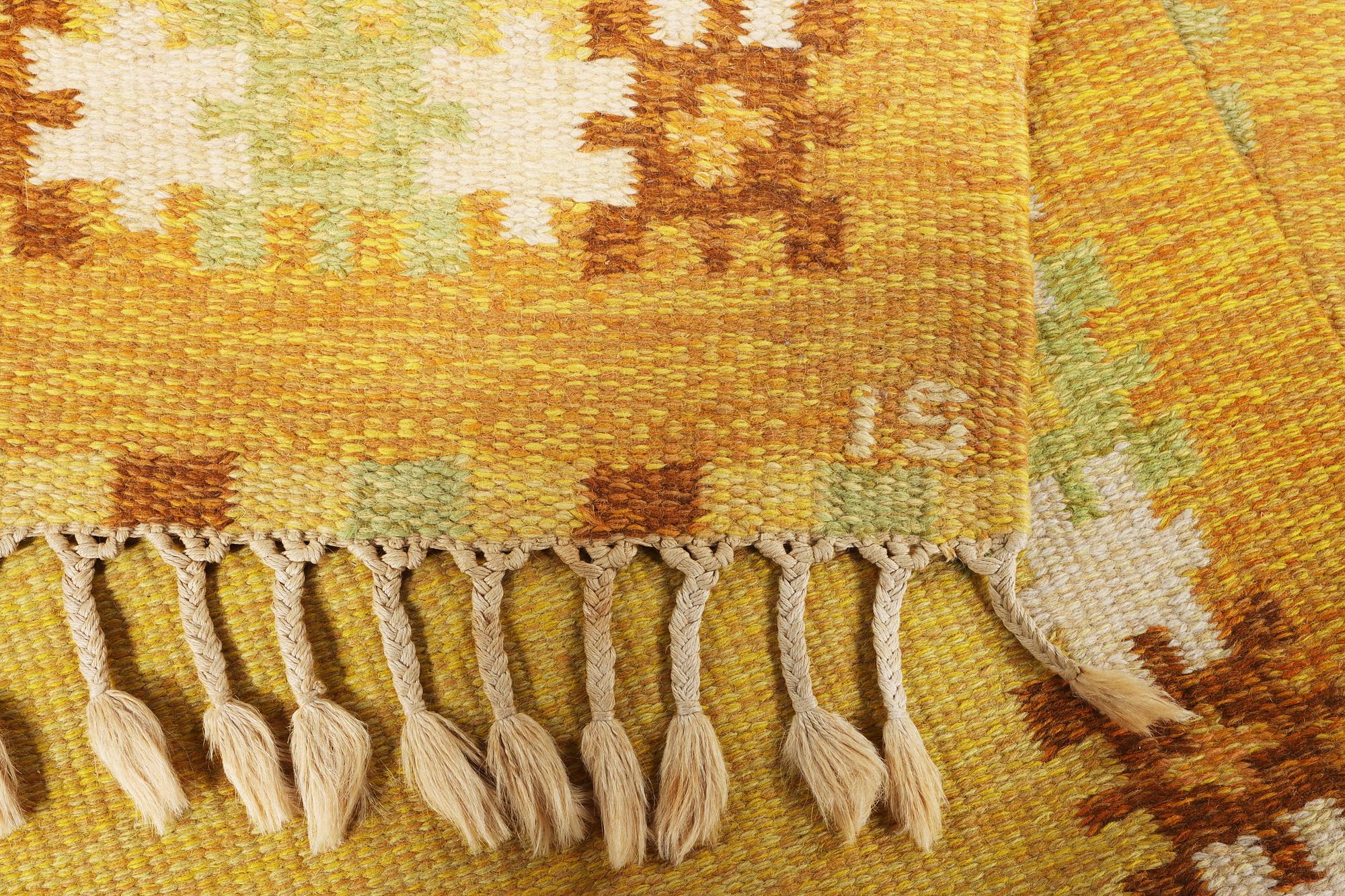 Ingegerd Silow, a flat weave carpet, signed IS, Sweden, 161 x 83 cm.