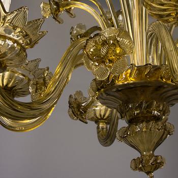 TAKKRONA, Murano, 1900-talets mitt. Höjd ca 70 cm.