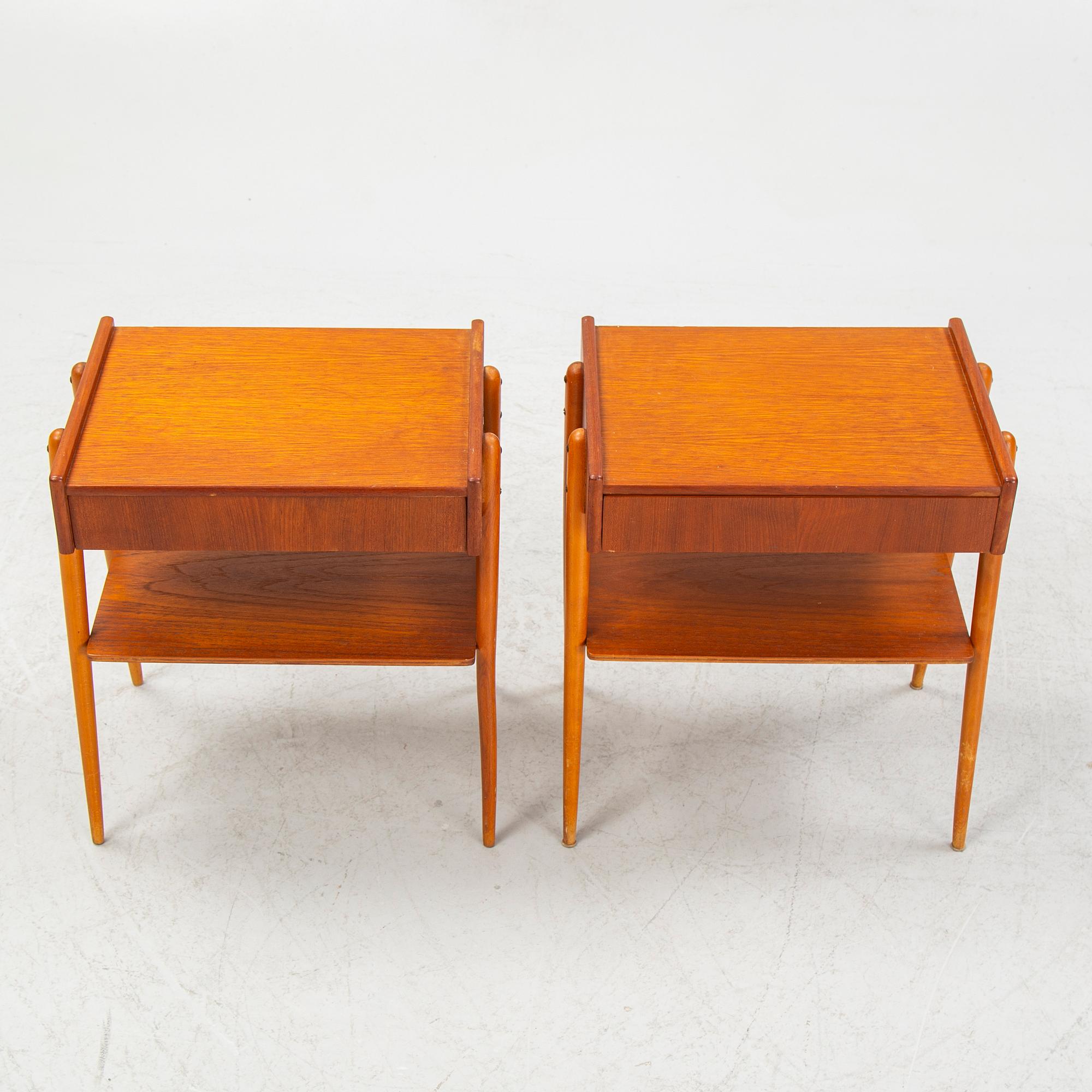 Sängbord, ett par, AB Carlström & Co Möbelfabrik, Bjärnum, 1950/60-tal.