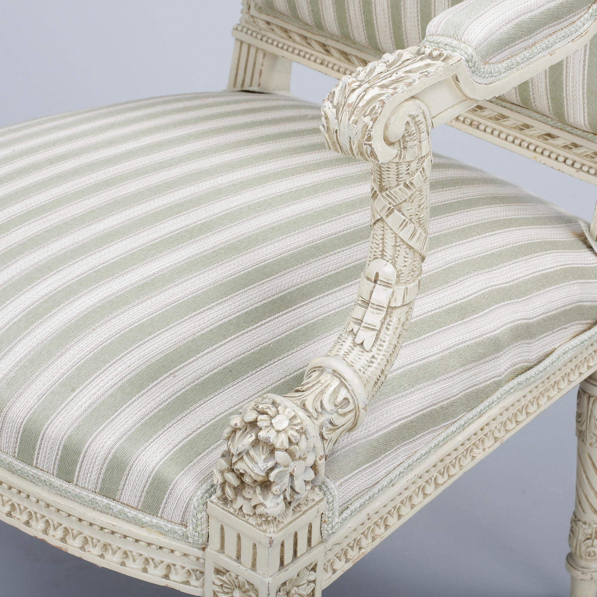 SALONGSGRUPP, 8 delar, Louis XVI-stil, 1900-talets första hälft.