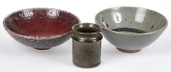 VAS samt SKÅLAR, 2 st, stengods, Rolf palm, Mölle, sign.