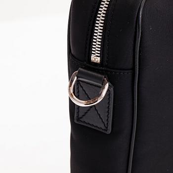 Dolce & Gabbana, portfölj/laptopväska och pouch/clutch.