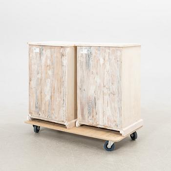 Sängbord/skåp, ett par, 1900-talets första hälft.