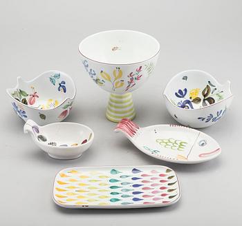 STIG LINDBERG, a set of five faiance bowls and plate.