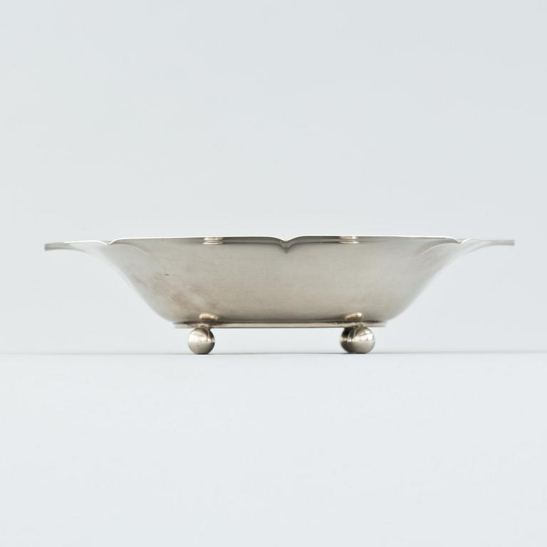 SKÅL, silver, Wiwen Nilsson. A. Nilsson, Lund, 1932. Vikt ca 250 gram.